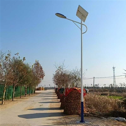 阿里太阳能路灯