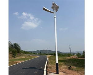 阿里太阳能路灯